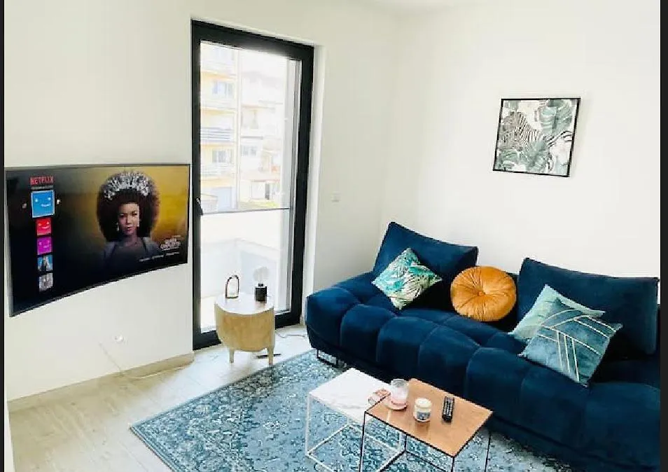 kontakty 1 Bedroom In City Center With Terrace 31--2